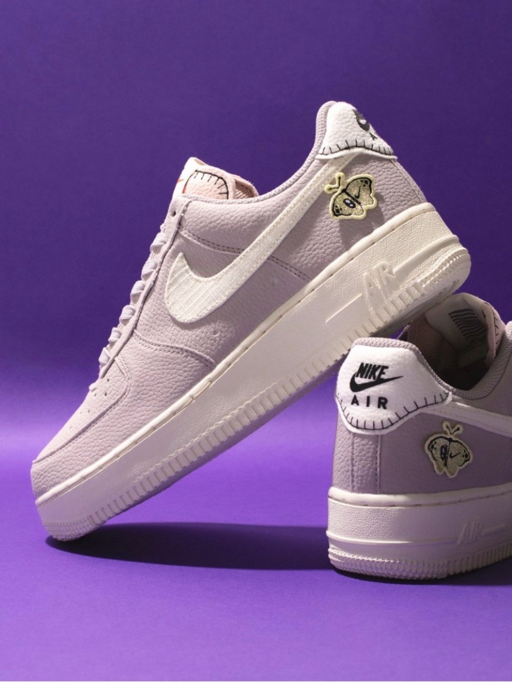EUC Nike Air Force 1 Low Lavender with White Swoosh